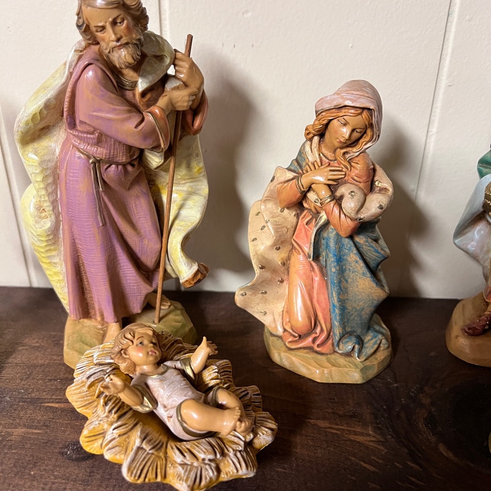 Vintage Fontanini Nativity Scene Set - Picture 8 of 10